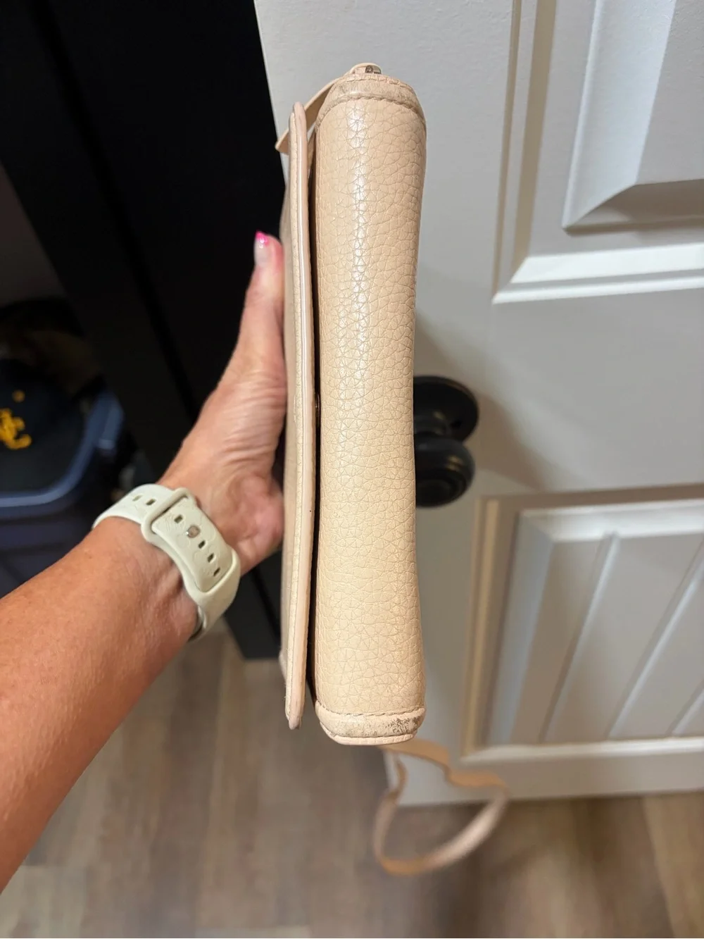 Tory Burch Pebbled Leather Crossbody Bag in Light pink